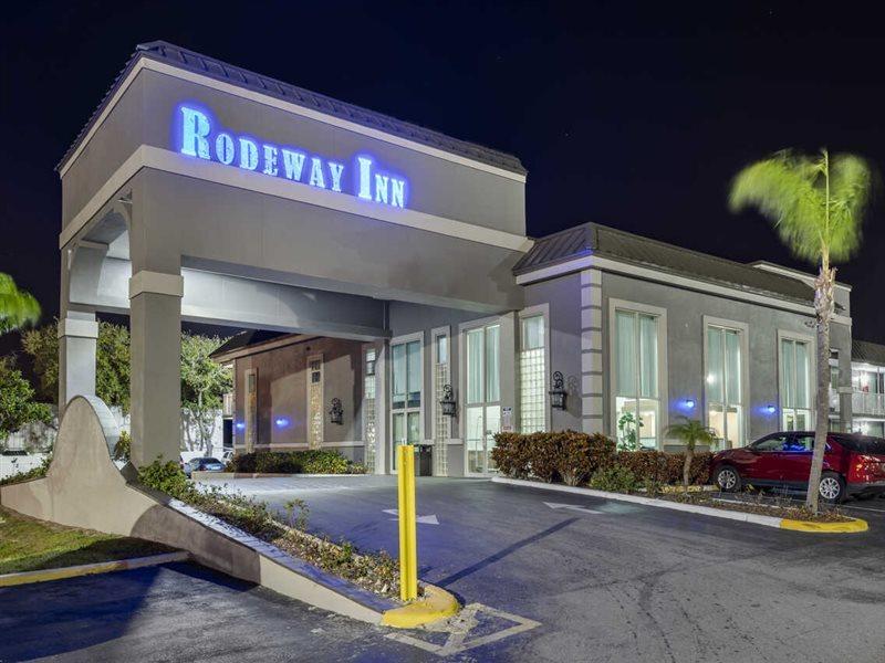 Rodeway Inn Ню Порт Ричи Екстериор снимка
