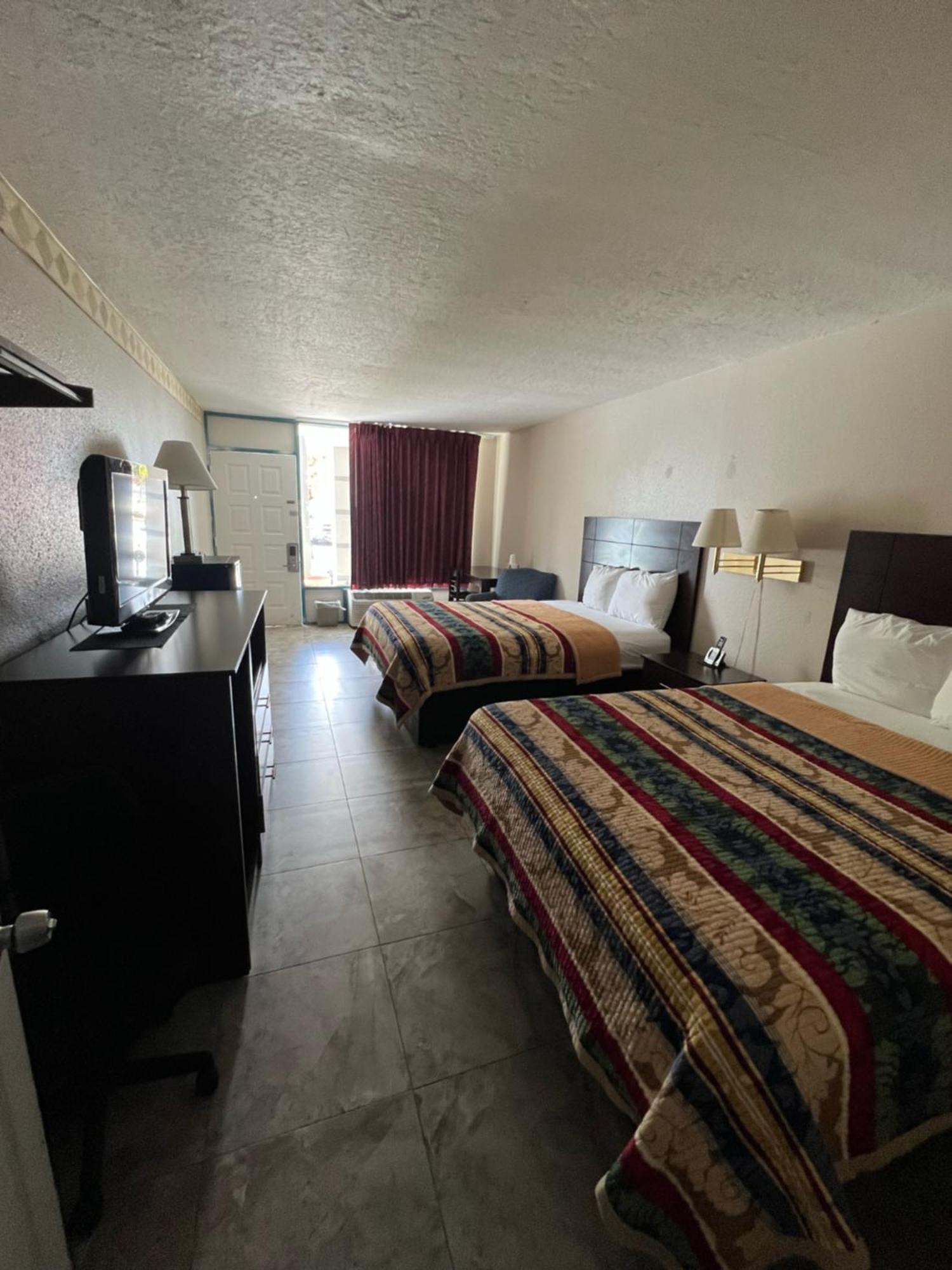 Rodeway Inn Ню Порт Ричи Екстериор снимка