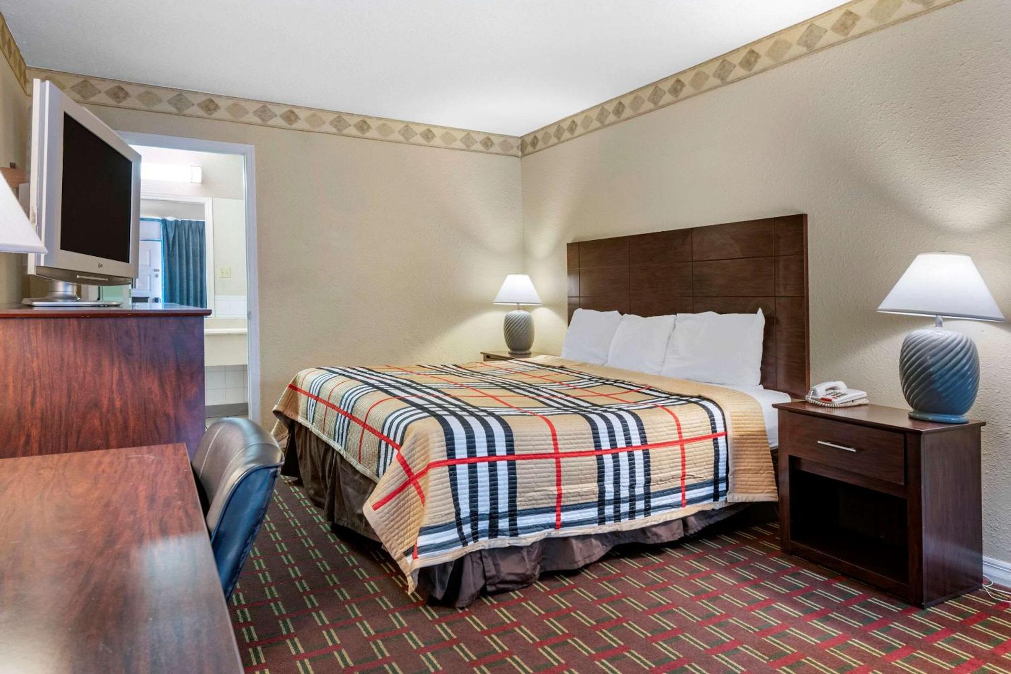 Rodeway Inn Ню Порт Ричи Екстериор снимка